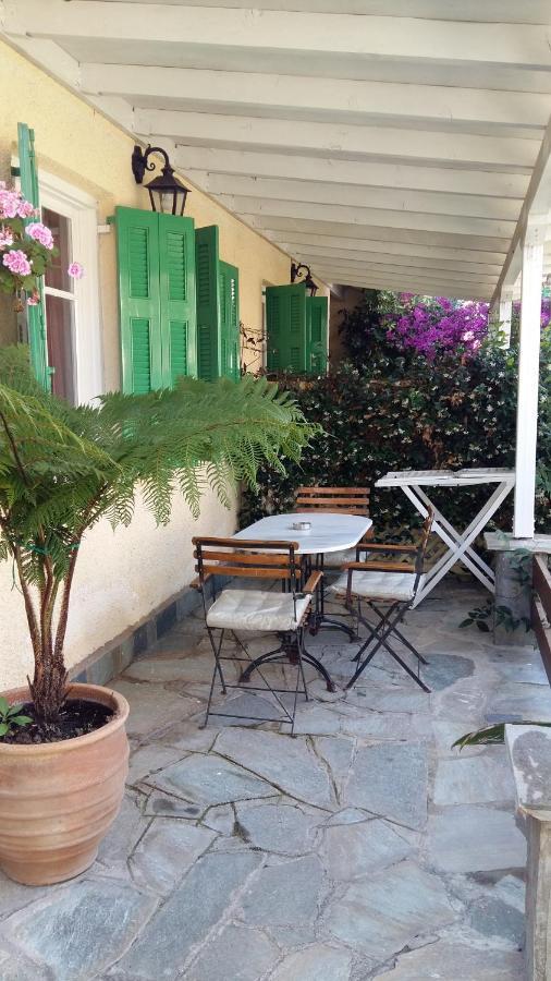 Philippos Hotel Apartments Никиана Экстерьер фото