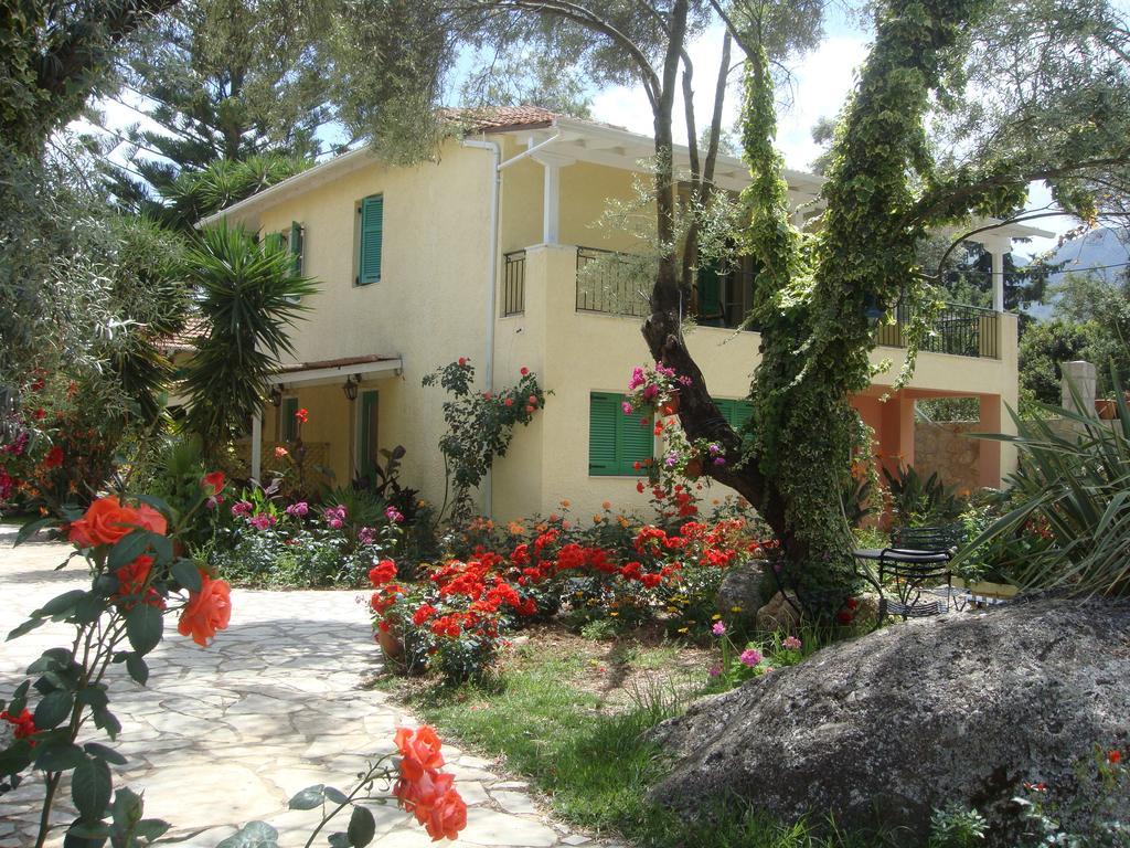 Philippos Hotel Apartments Никиана Экстерьер фото
