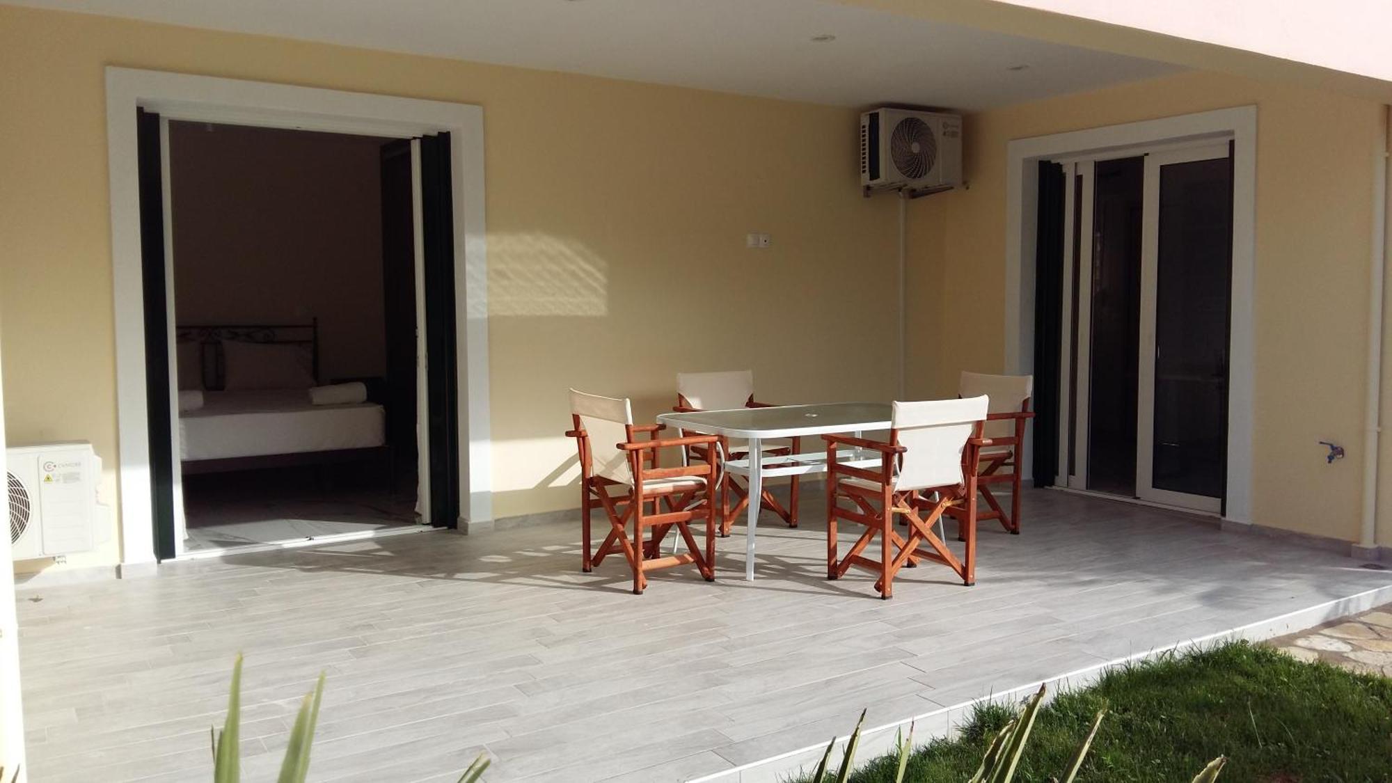 Philippos Hotel Apartments Никиана Экстерьер фото