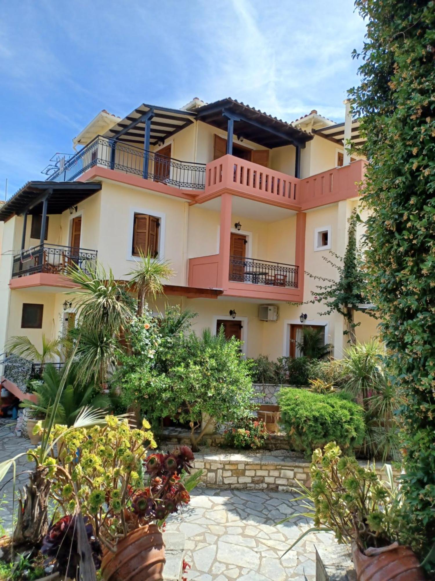 Philippos Hotel Apartments Никиана Экстерьер фото