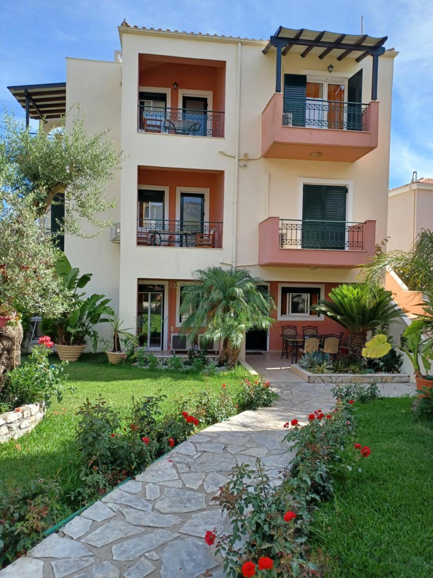 Philippos Hotel Apartments Никиана Экстерьер фото