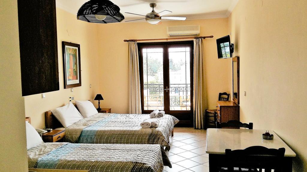 Philippos Hotel Apartments Никиана Экстерьер фото