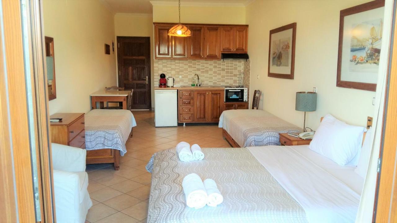 Philippos Hotel Apartments Никиана Экстерьер фото